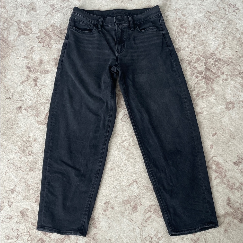 American Eagle Outfitters Women's Dark Straight Leg Jeans